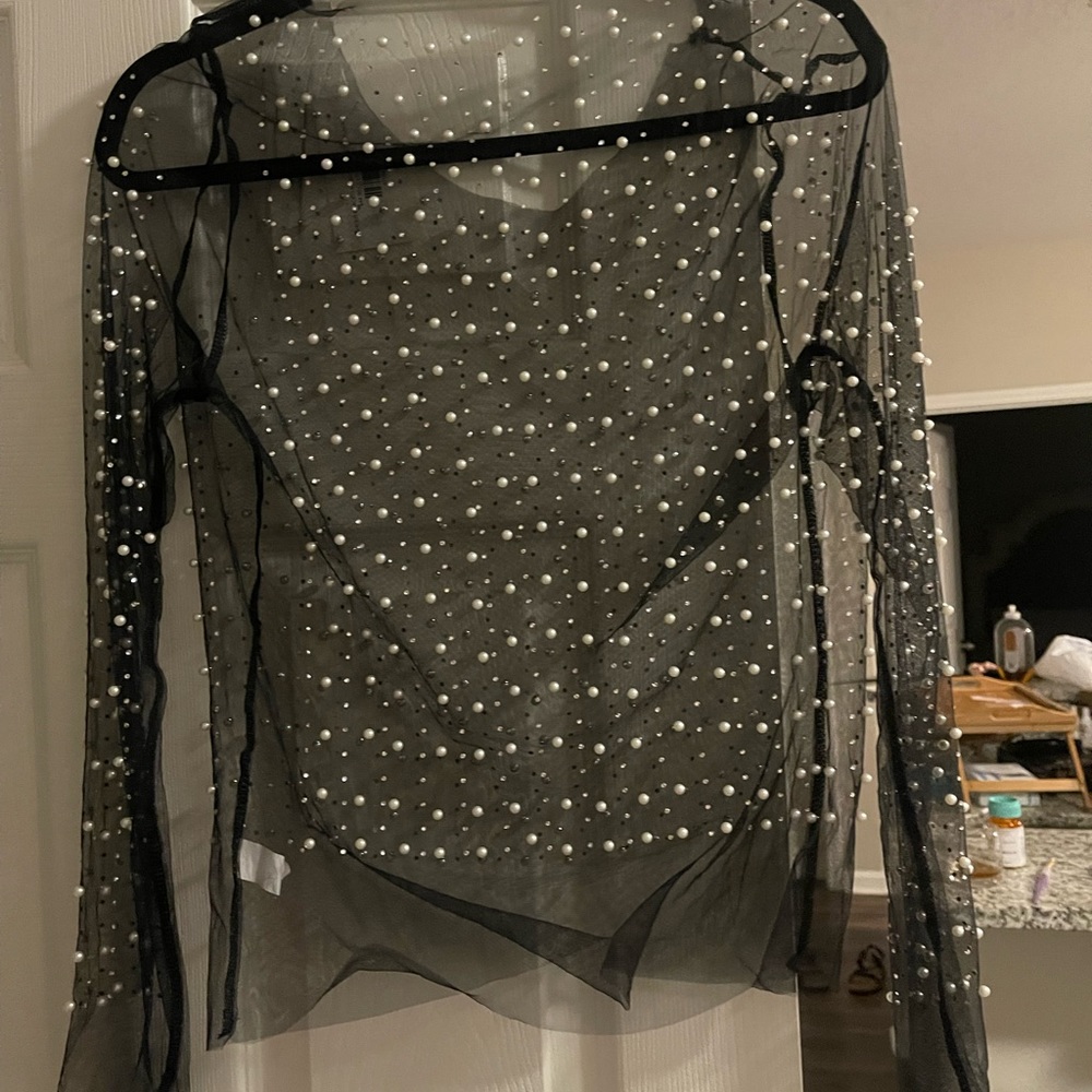 Brand New! Mesh pearl top